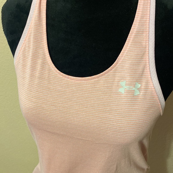 Under Armor Razorback Fitted Workout Tank - Picture 2 of 9